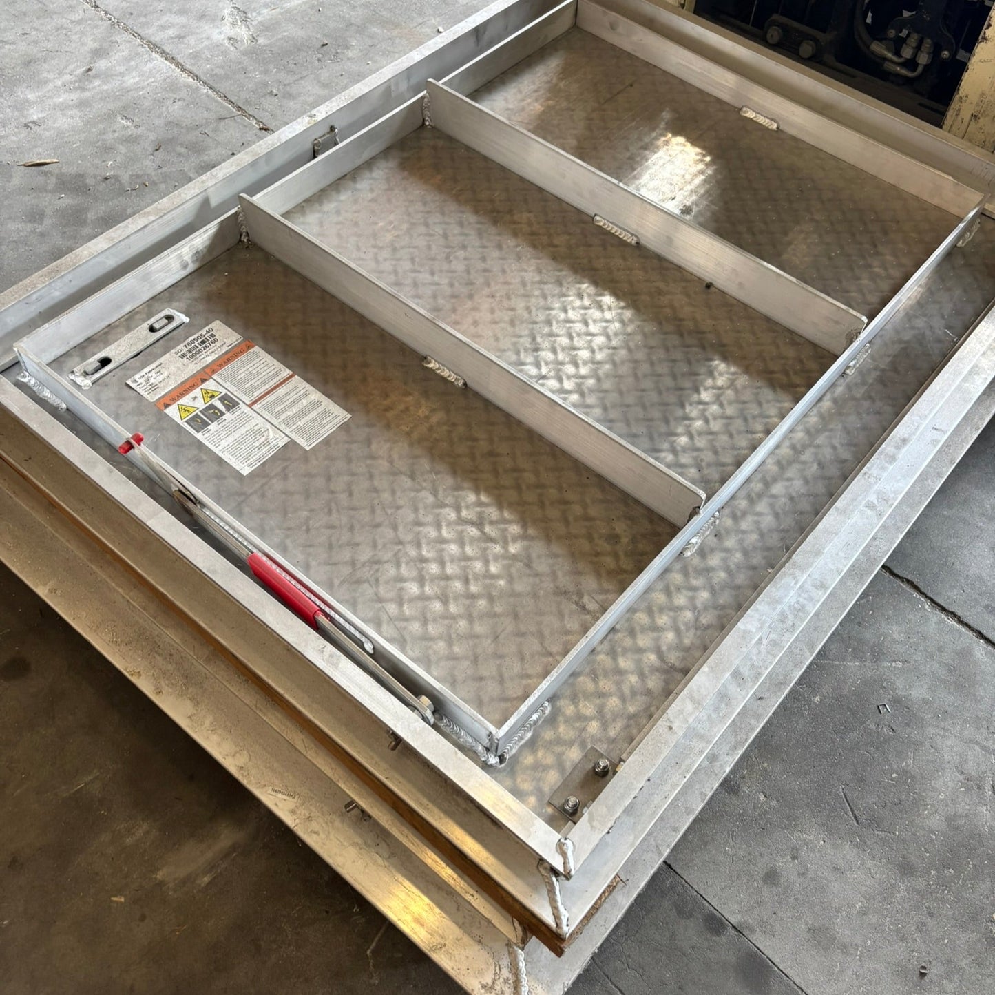 36" x 48" Aluminum Hatch 1 Door
